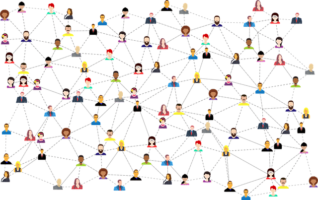Influencia de las Redes Sociales en la toma de decisiones. Conexiones entre personas