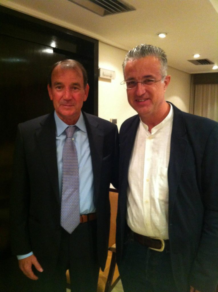 Alex Borrás con Vicente Miera en la Conferencia sobre el desarrollo del Personal Branding aplicado a Entrenadores de Fútbol en Ibiza (2012).